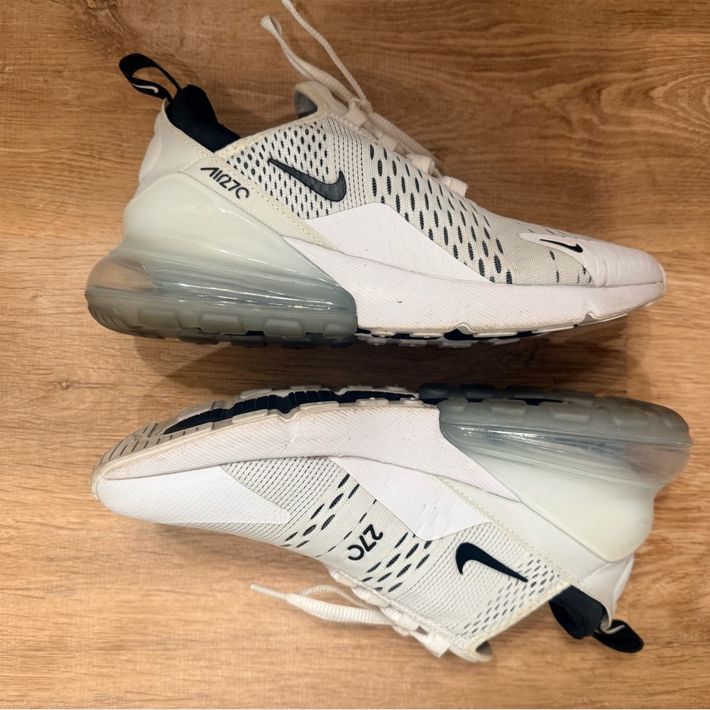 Nike WMNS Air Max 270